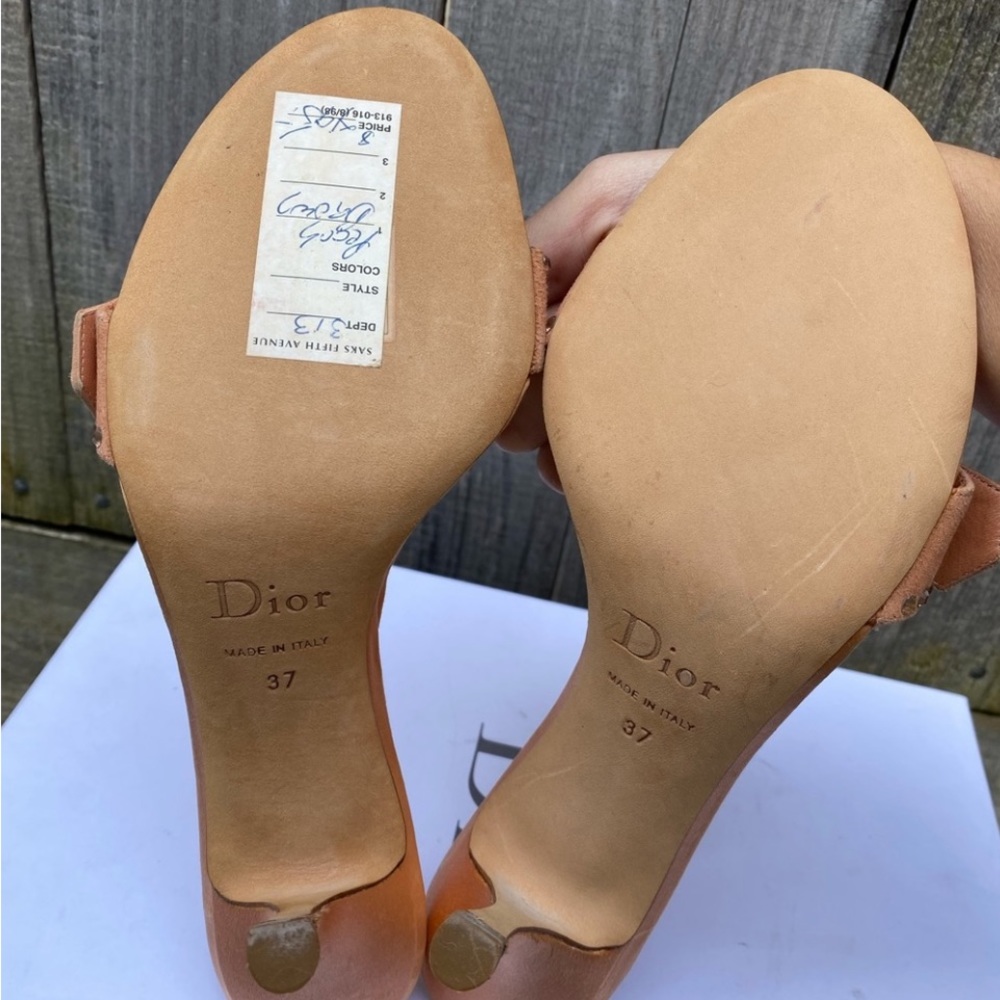 Vintage Christian Dior Peach Leather Heeled Sandal - Picture 3 of 3